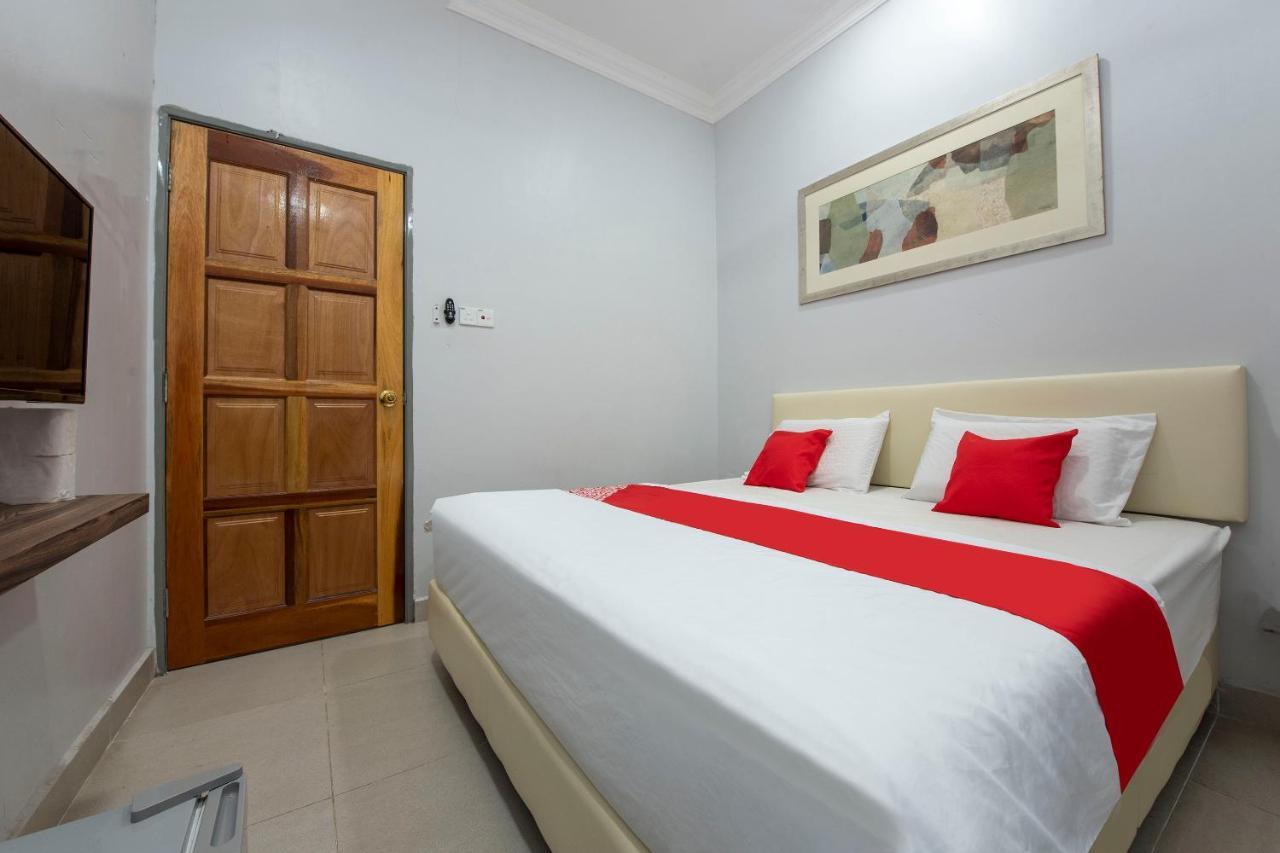 Oyo 90234 Sungai Rengit City Resort 2 Kampung Sungai Rengit Eksteriør bilde