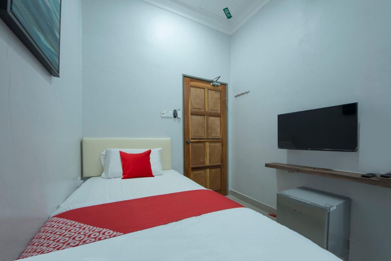 Oyo 90234 Sungai Rengit City Resort 2 Kampung Sungai Rengit Eksteriør bilde