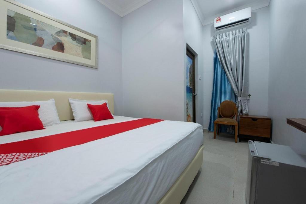 Oyo 90234 Sungai Rengit City Resort 2 Kampung Sungai Rengit Eksteriør bilde