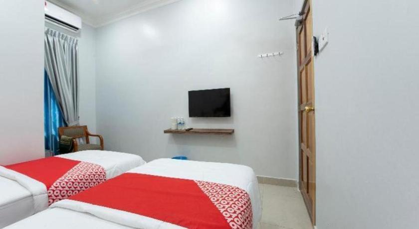 Oyo 90234 Sungai Rengit City Resort 2 Kampung Sungai Rengit Eksteriør bilde