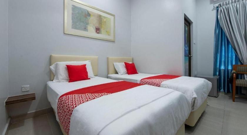 Oyo 90234 Sungai Rengit City Resort 2 Kampung Sungai Rengit Eksteriør bilde