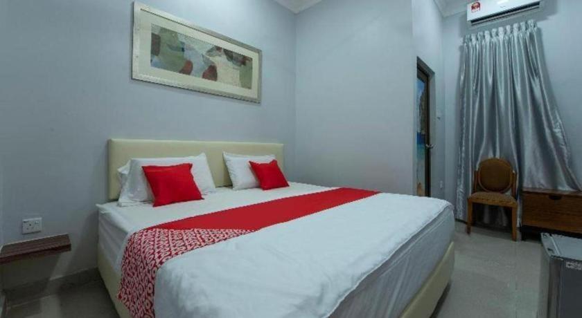 Oyo 90234 Sungai Rengit City Resort 2 Kampung Sungai Rengit Eksteriør bilde