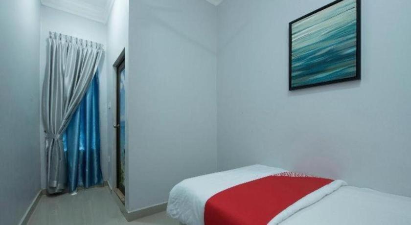 Oyo 90234 Sungai Rengit City Resort 2 Kampung Sungai Rengit Eksteriør bilde